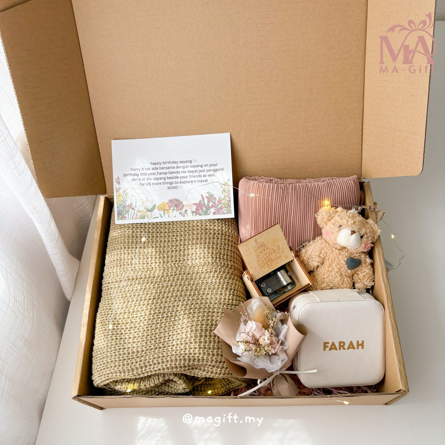 Brownish Nude Birthday Gift Set