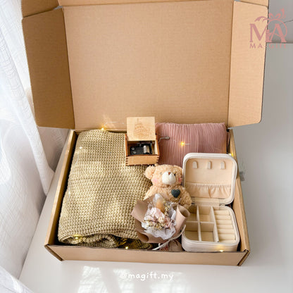 Brownish Nude Birthday Gift Set