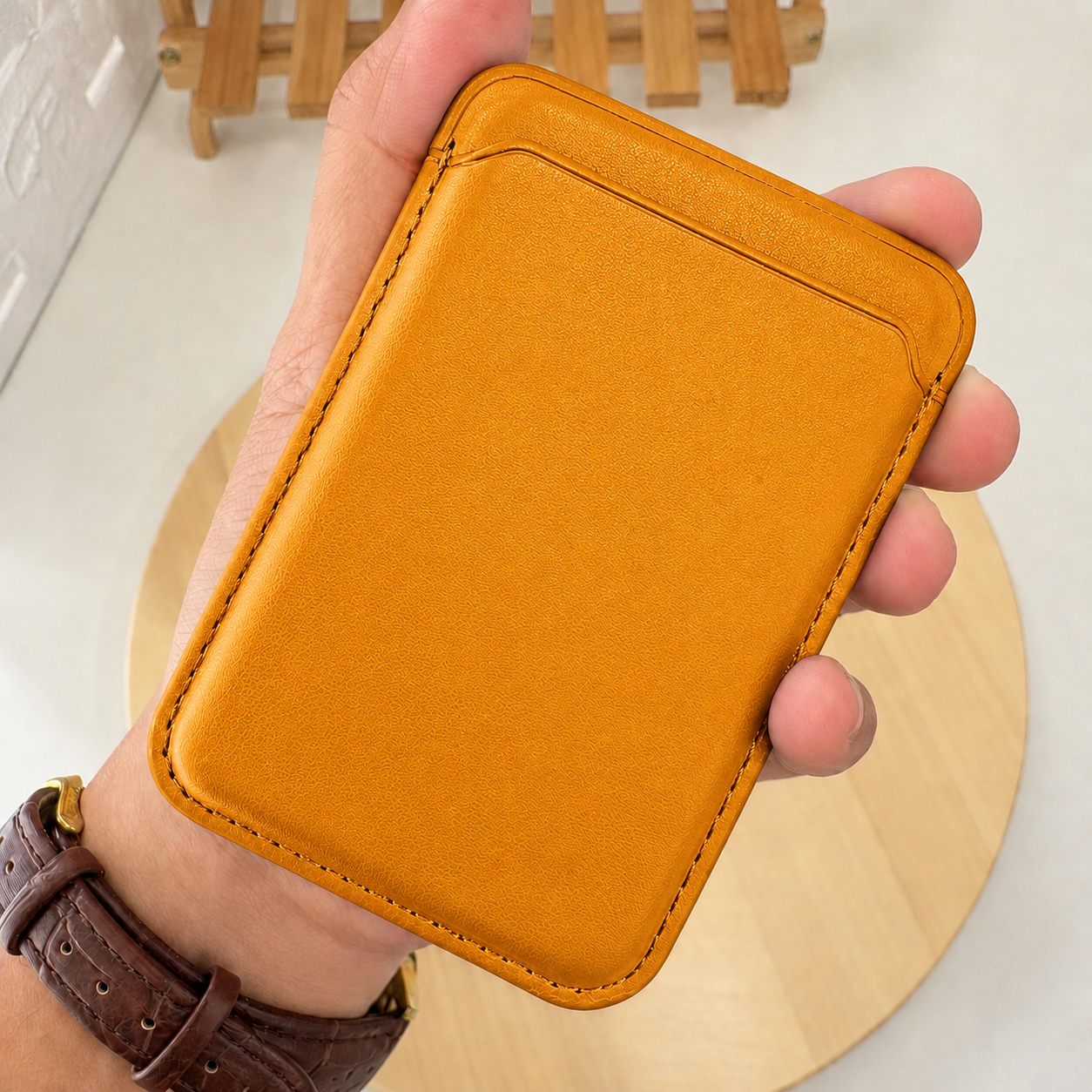 Magnetic card holder - Mustard